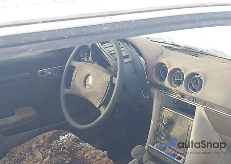 1973 Mercedes-Benz 450Sl z USA, uszkodzony, nr VIN 10702310007896